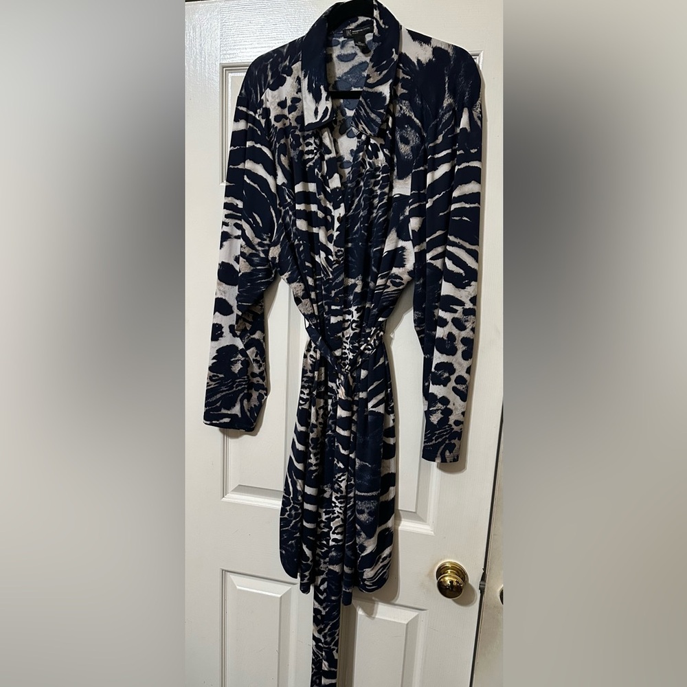 INC International Concepts Black and Blue Printed Woman Top